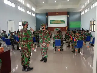 Kapten Kav Burhanudin Bacakan Sambutan Dandim di Binsiap Apwil Puanter TW IV 2020