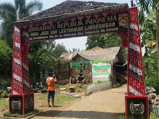 Nuansa Batik Jadi Dayatarik KRL Hayang Bersih