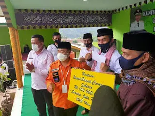 Sumbangsih ASN, Herman Bantu Rp100 Juta untuk Pembangunan Pontren di Naringgul